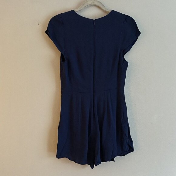 Kimchi Blue Urban Outfitters Women 6 Navy Ruffle Front Faux Wrap Anita Romper - Picture 9 of 9